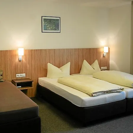 Hotel Sport Und Tagungshotel 3*