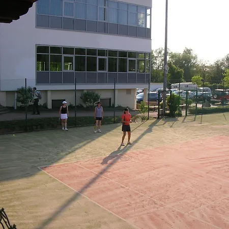 Sport Und Tagungshotel 3* Kenzingen